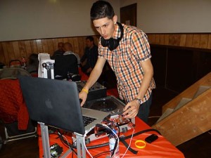 DJ Alex animou a festa