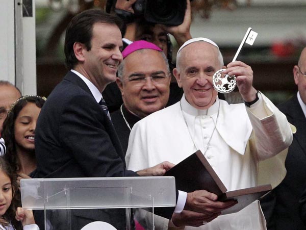 Papa ganha chave