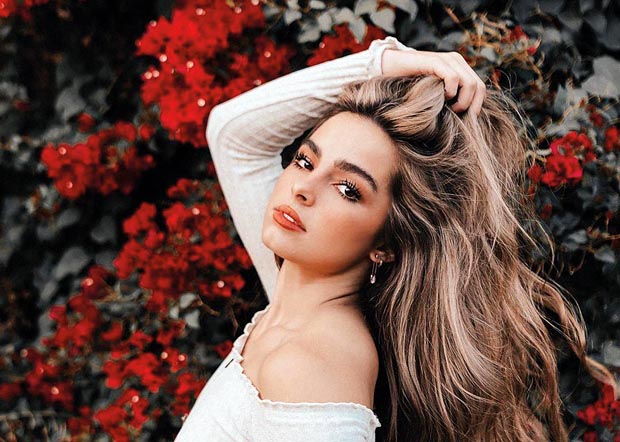 Na rede: Addison Rae | ALÔ VOCÊ MAGAZINE // New Jersey . Pennsylvania ...