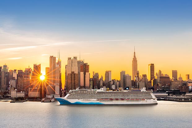 New York City skyline at sunrise, as viewed from Weehawken, alon